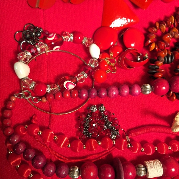 Lot RED Fashion Jewelry Necklaces Bracelets Earrings Rings Brooch Primary Colors - Picture 14 of 14